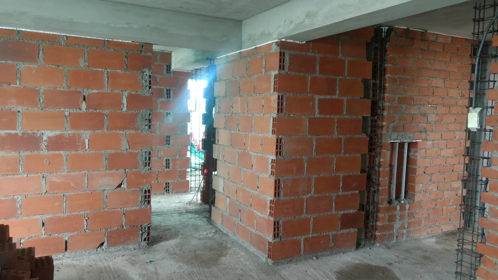 Proceso de construcción del proyecto Edificio Aguarico — avance de obra
