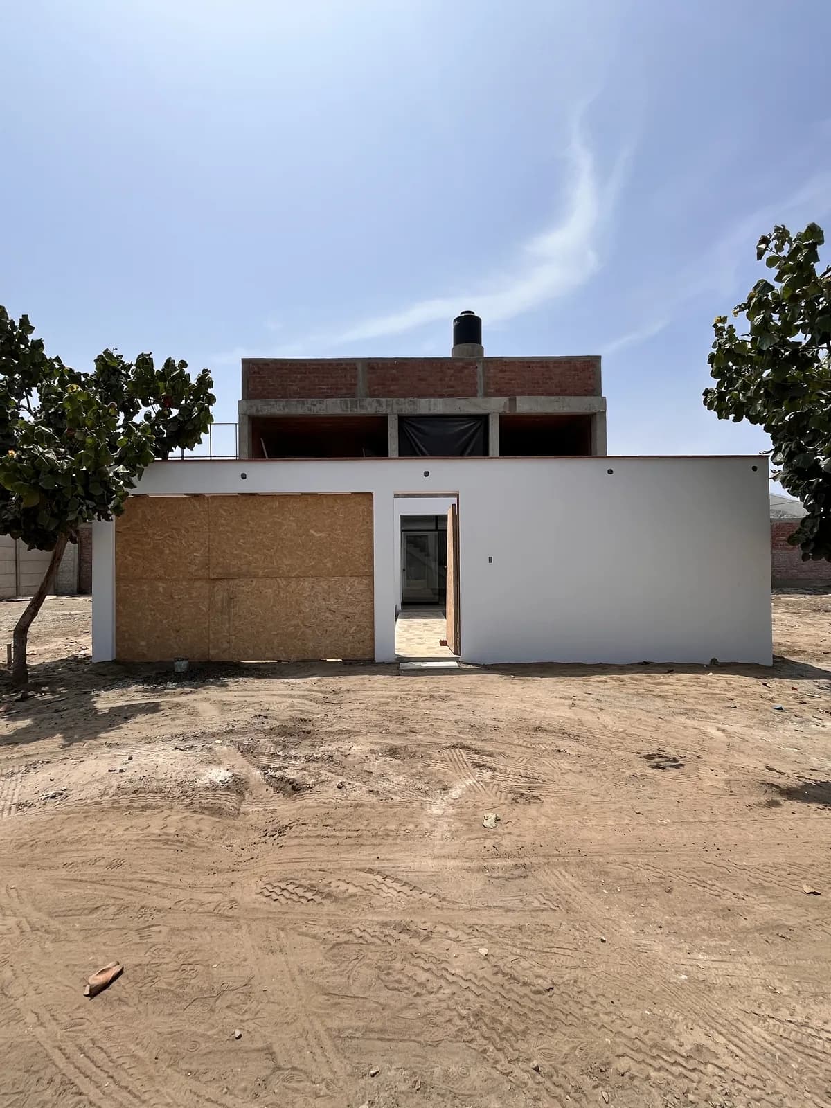 Proceso de construcción del proyecto Casa de Playa Cañete — avance de obra