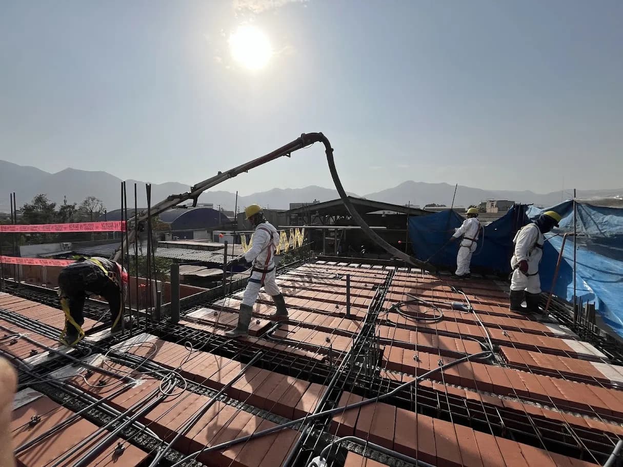 Proceso de construcción del proyecto Oficinas IMIM — avance de obra