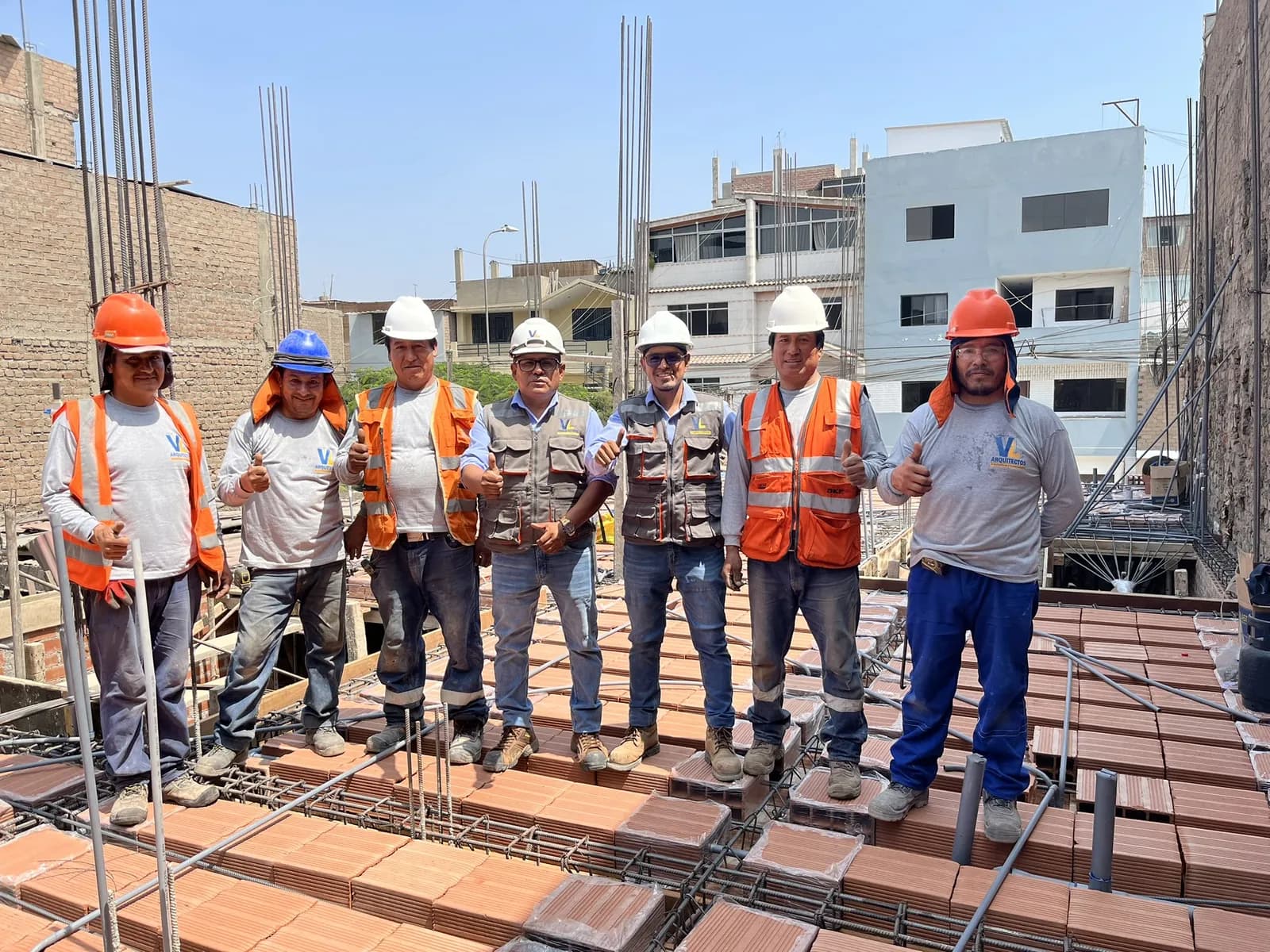 Proceso de construcción del proyecto Multifamiliar Santa Anita — avance de obra